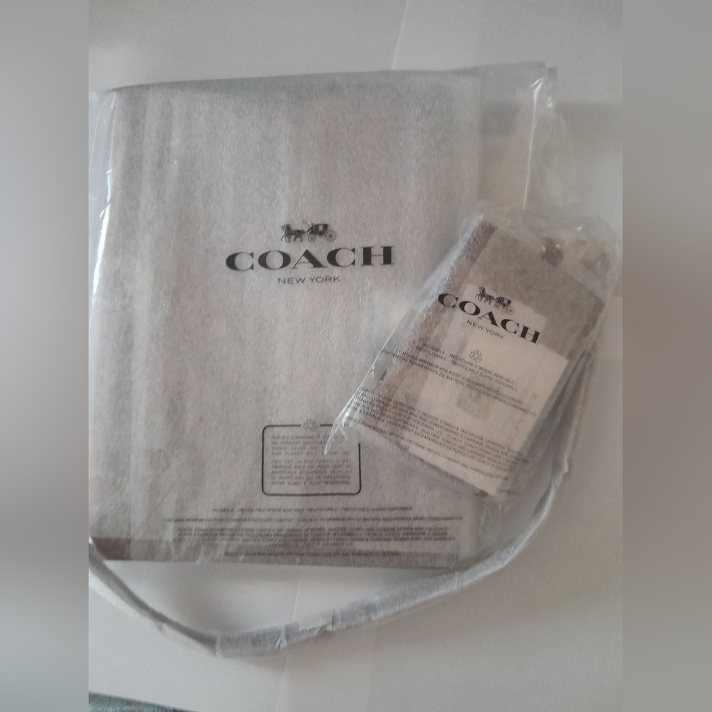 New Coach Notebook & Matching ID Lanyard In Sing. Tan/Brown Gold NWT - Picture 2 of 13